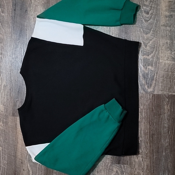 FOREVER 21 very Gently Loved sweater size US small no issues green white black - Picture 4 of 6